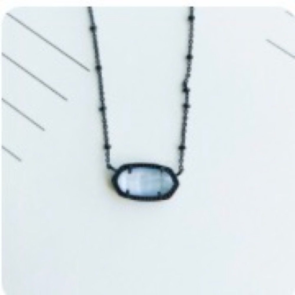 Kendra Scott Elisa Satellite Necklace Gunmetal Gray
Like New - Picture 3 of 4
